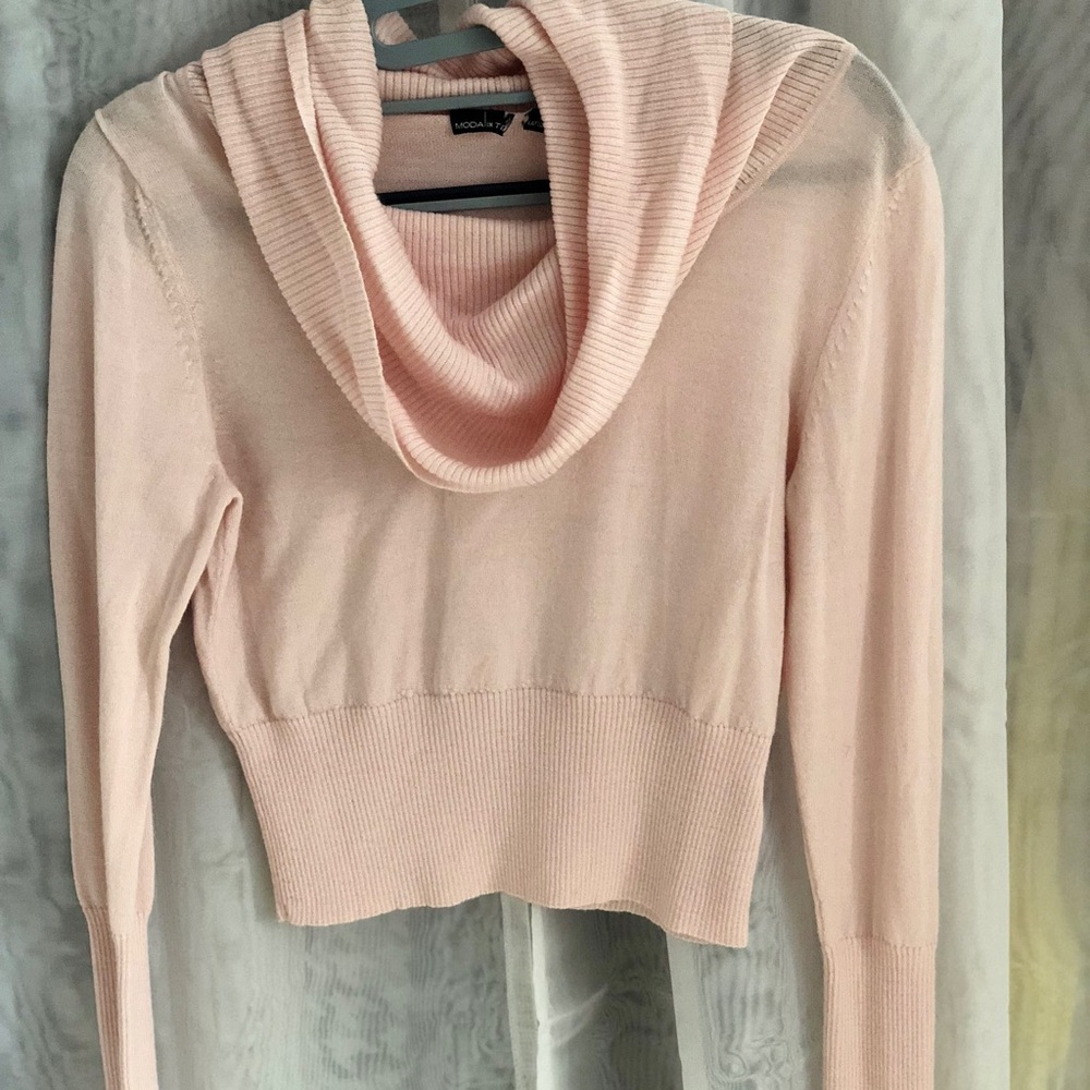 Moda International cropped merino wool sweater